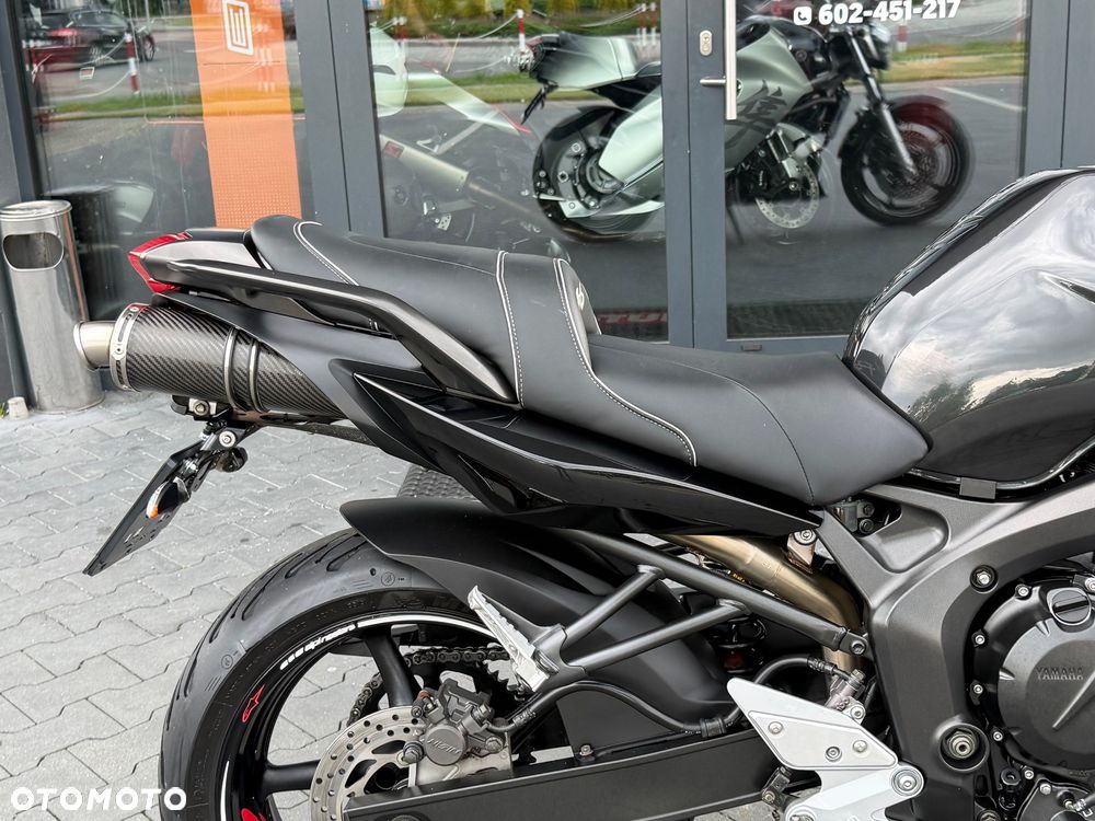 Yamaha FZ6 - 10