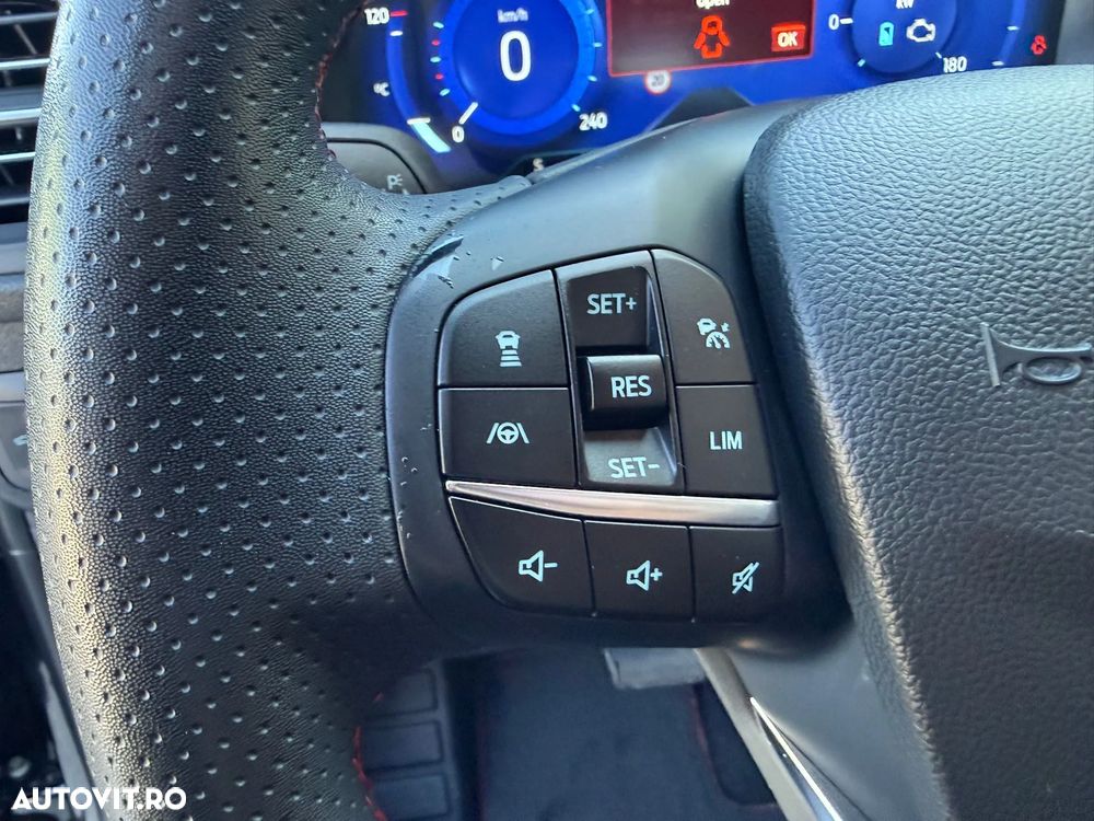 Ford Kuga 2.5 Duratec FHEV AWD ST Line X - 29