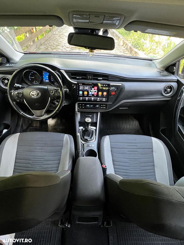 Toyota Auris 1.2 L Turbo Sol + - 9