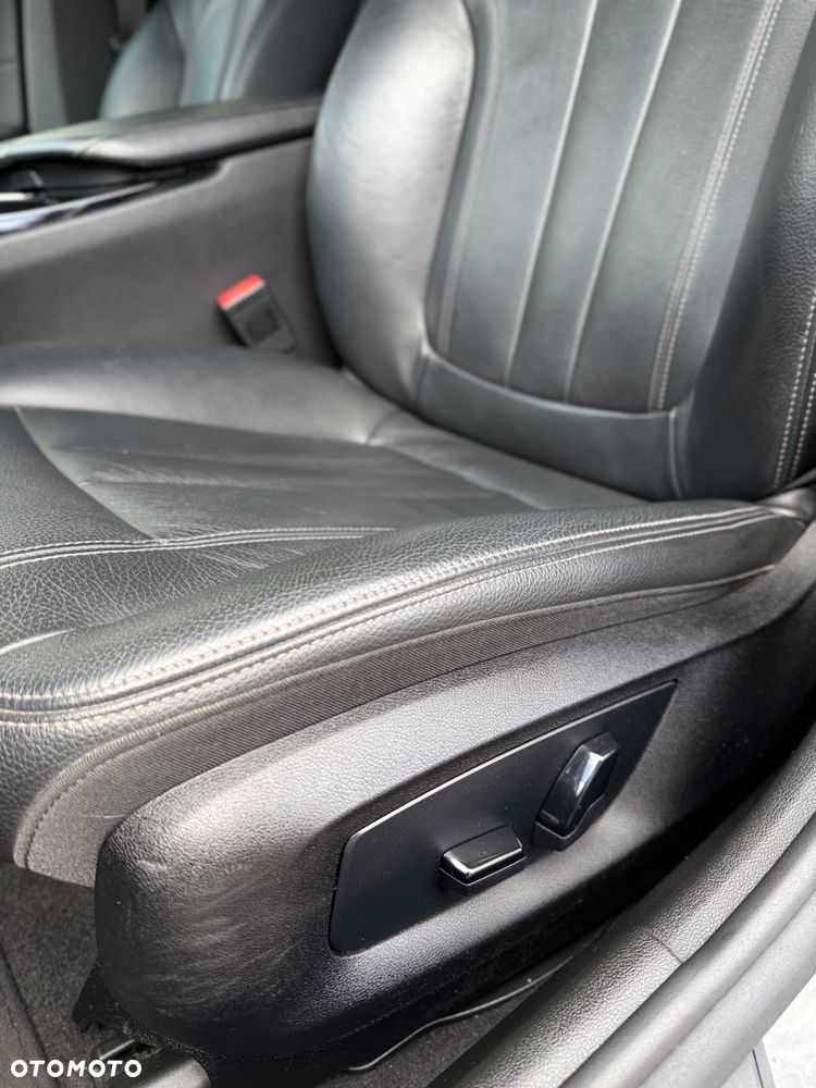 BMW Seria 5 - 33