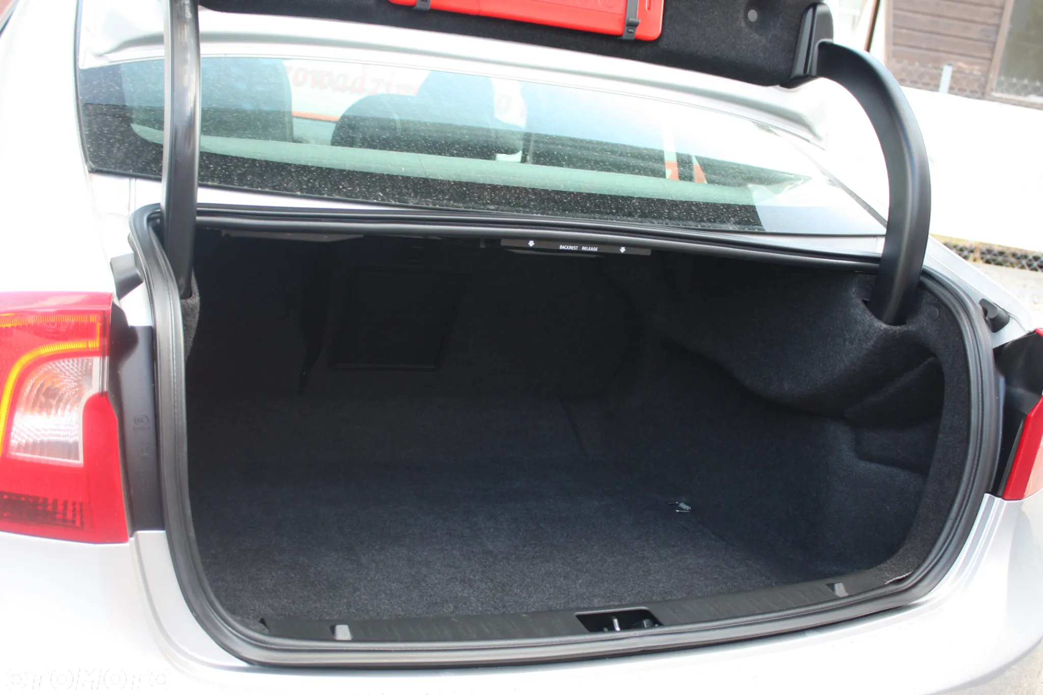 Volvo S60 D3 Kinetic - 32