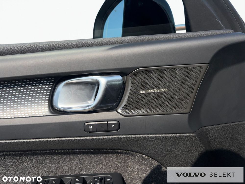 Volvo XC 40 - 22
