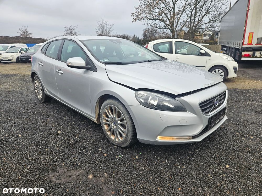 Volvo V40 T3 - 1