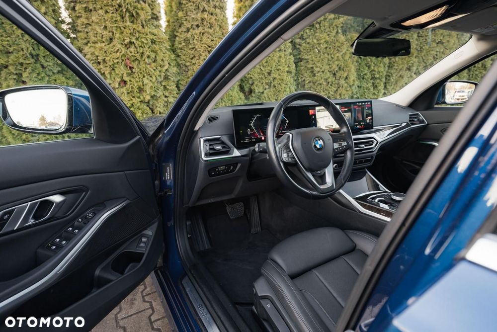 BMW Seria 3 320d xDrive - 10