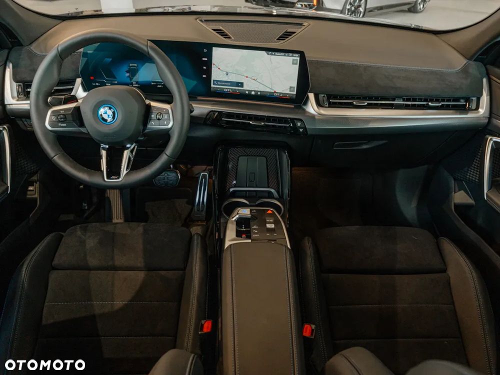 BMW iX2 eDrive20 - 6