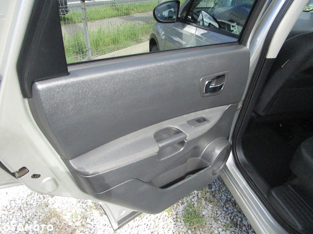 Nissan Qashqai+2 2.0 tekna - 27