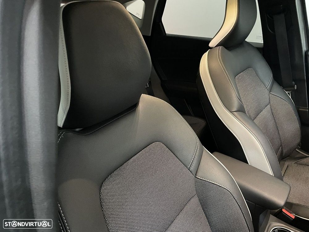 Renault Captur 1.0 TCe Intens - 23