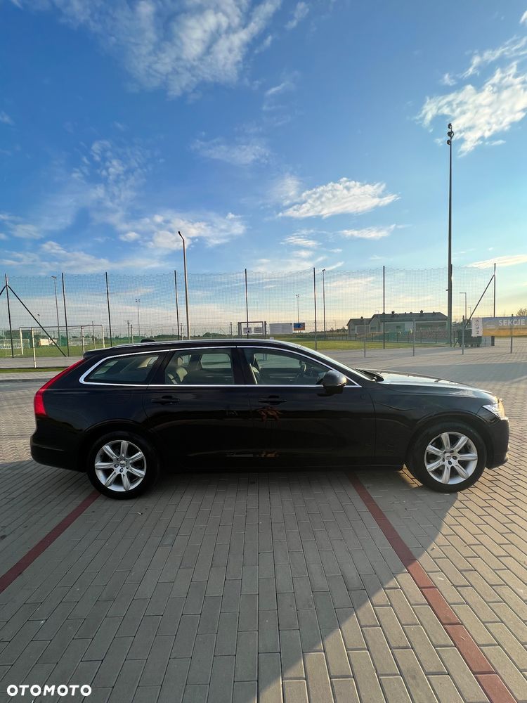 Volvo V90 D3 Momentum - 3