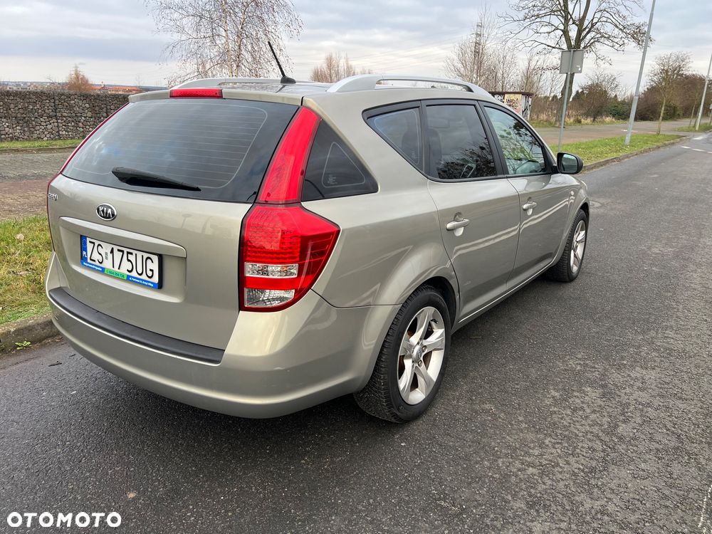 Kia Ceed 1.4 CVVT Vision - 10