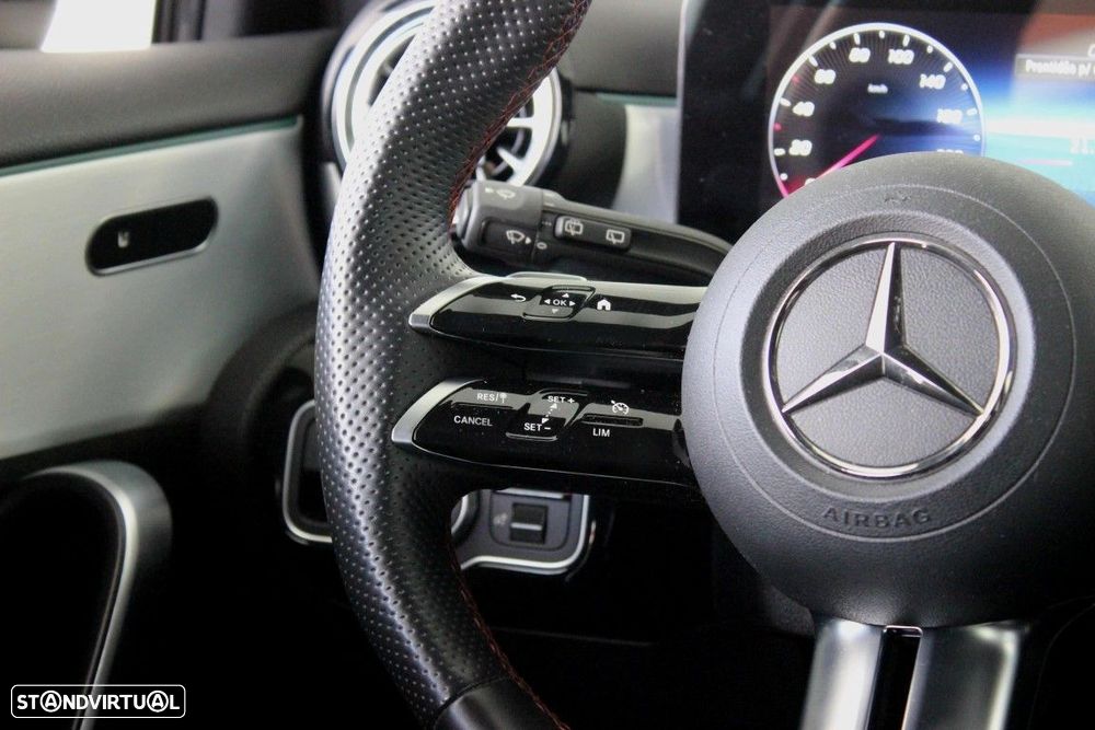 Mercedes-Benz A 250 e AMG Line - 15