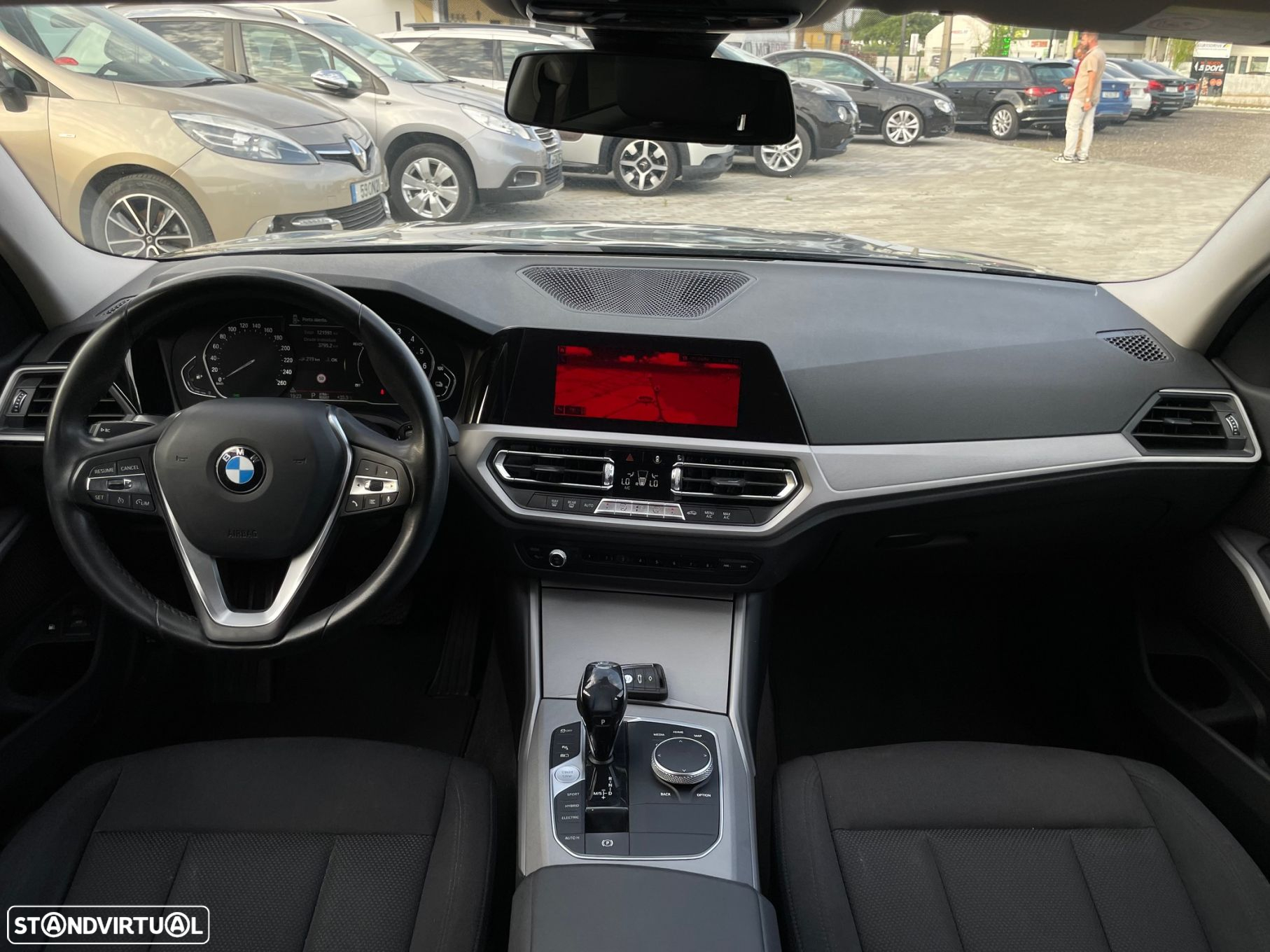 BMW 330 e Touring Corporate Edition Auto - 17