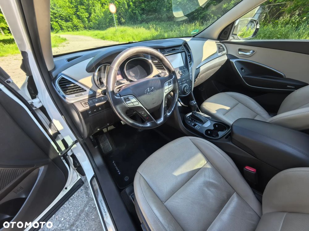 Hyundai Santa Fe - 25