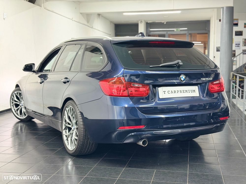 BMW 320 d Line Sport - 11