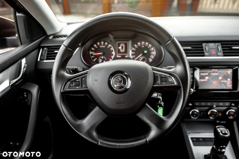 Skoda Octavia 2.0 TDI 4x4 Elegance DSG - 23