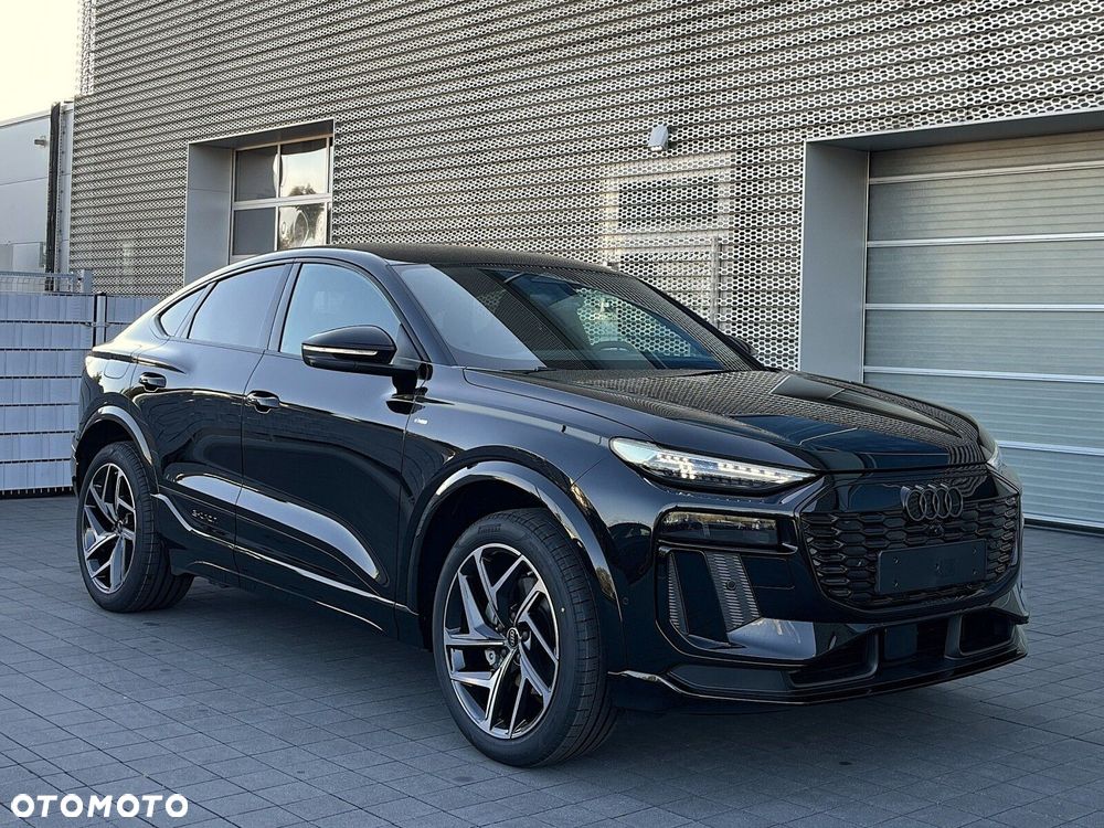 Audi Q6 e-tron - 13