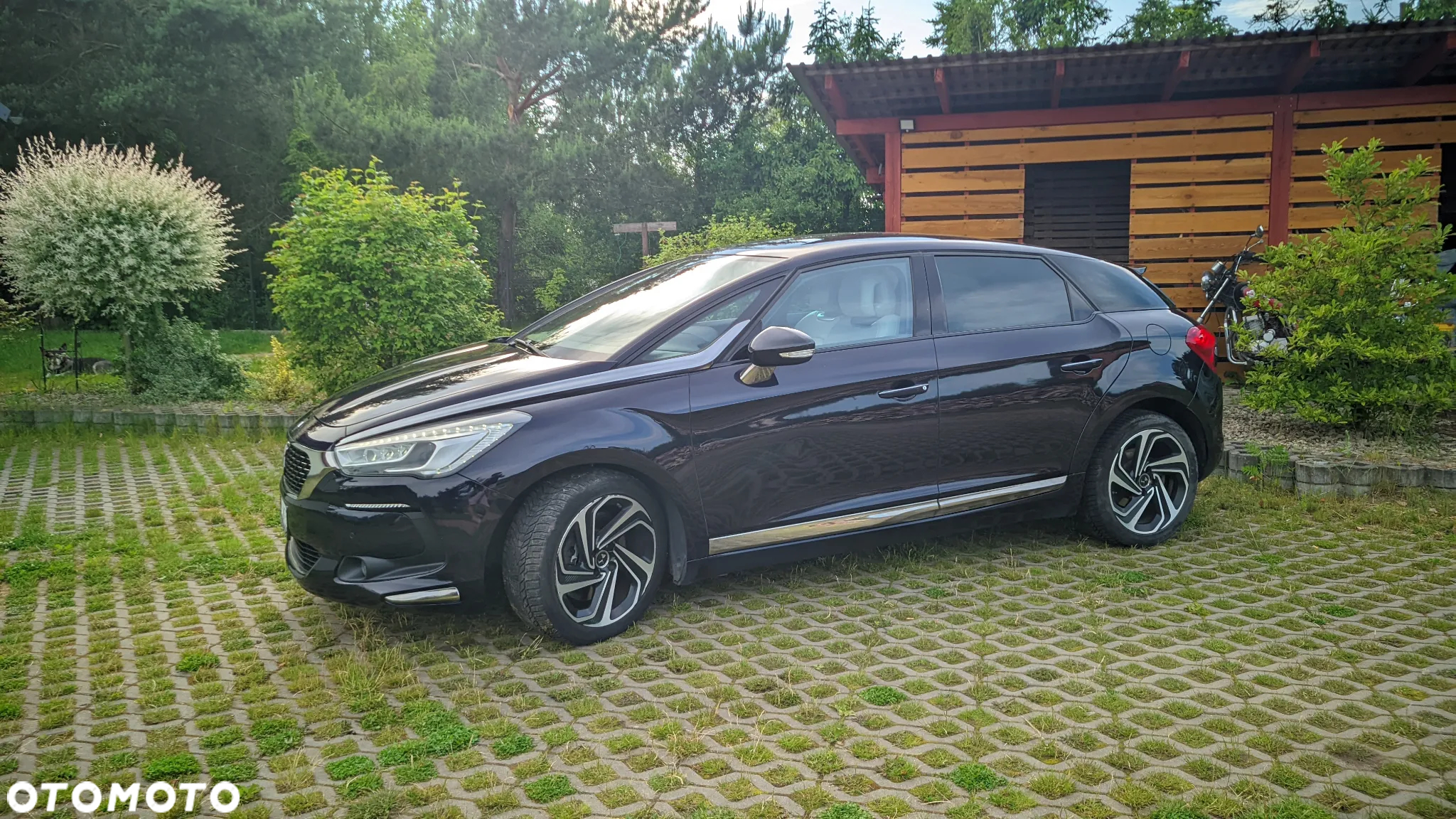 DS Automobiles DS 5 - 10