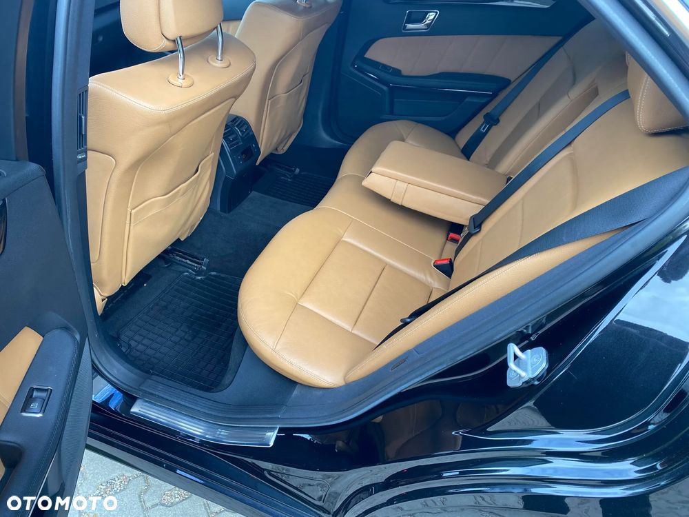 Mercedes-Benz Klasa E 350 CGI BlueEff Avantgarde - 16