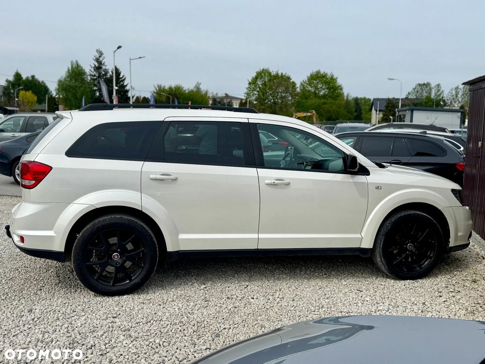 Fiat Freemont 2.0 Multijet Black Code AWD - 11