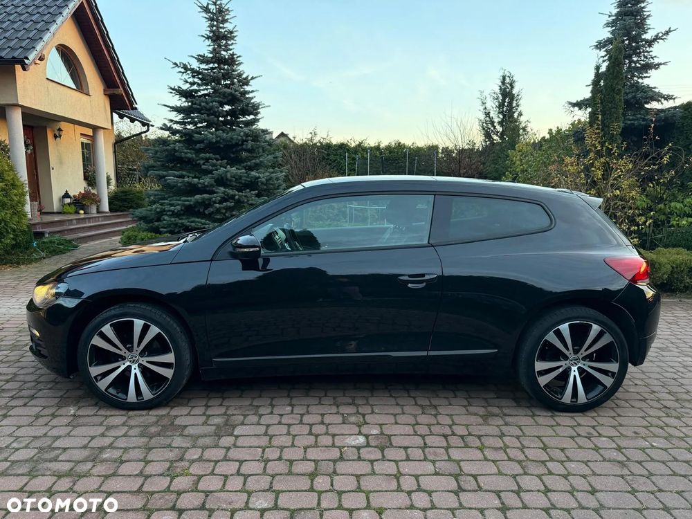 Volkswagen Scirocco 2.0 TDI Blue Motion Technologie Team - 2