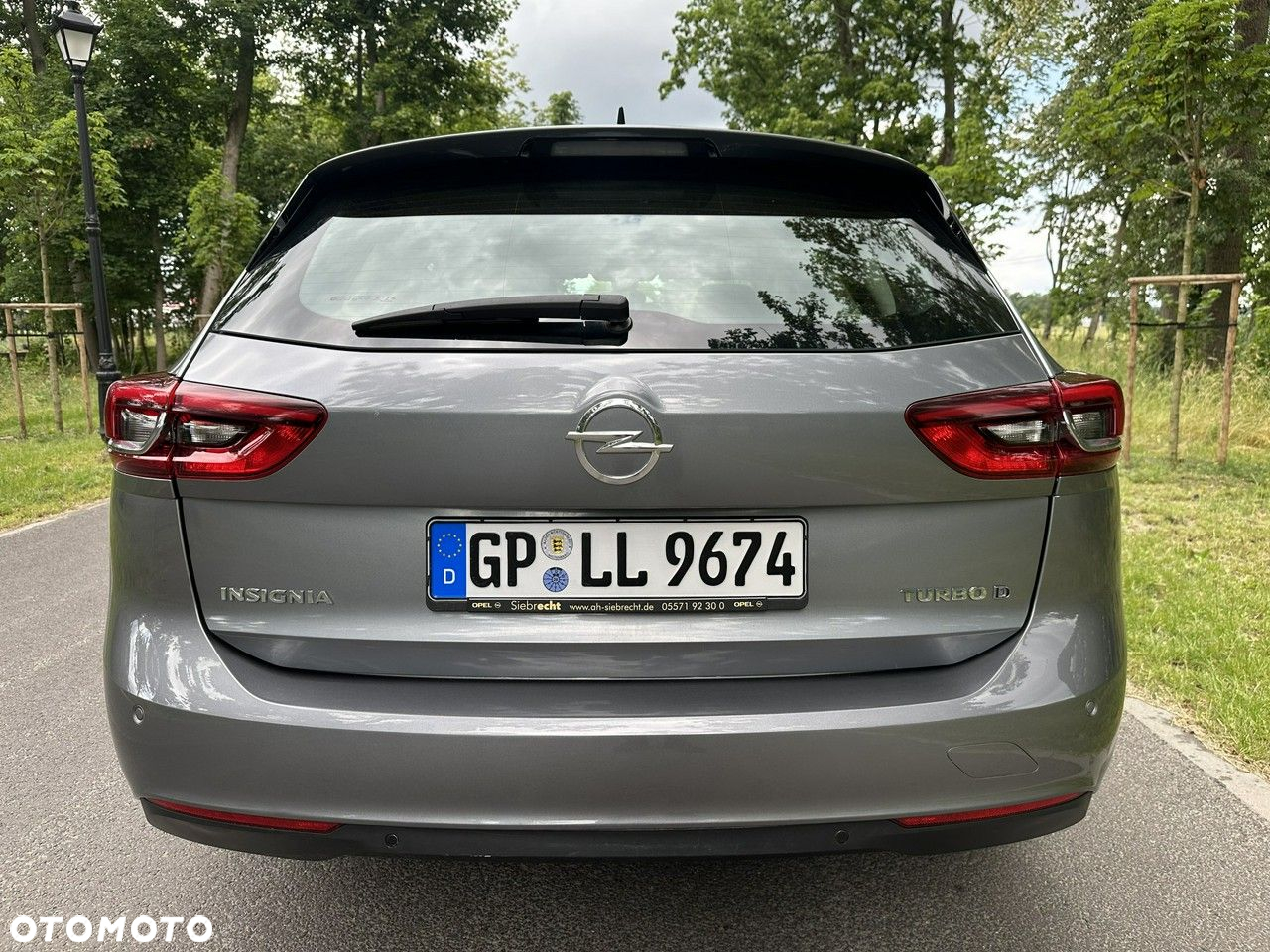 Opel Insignia - 8