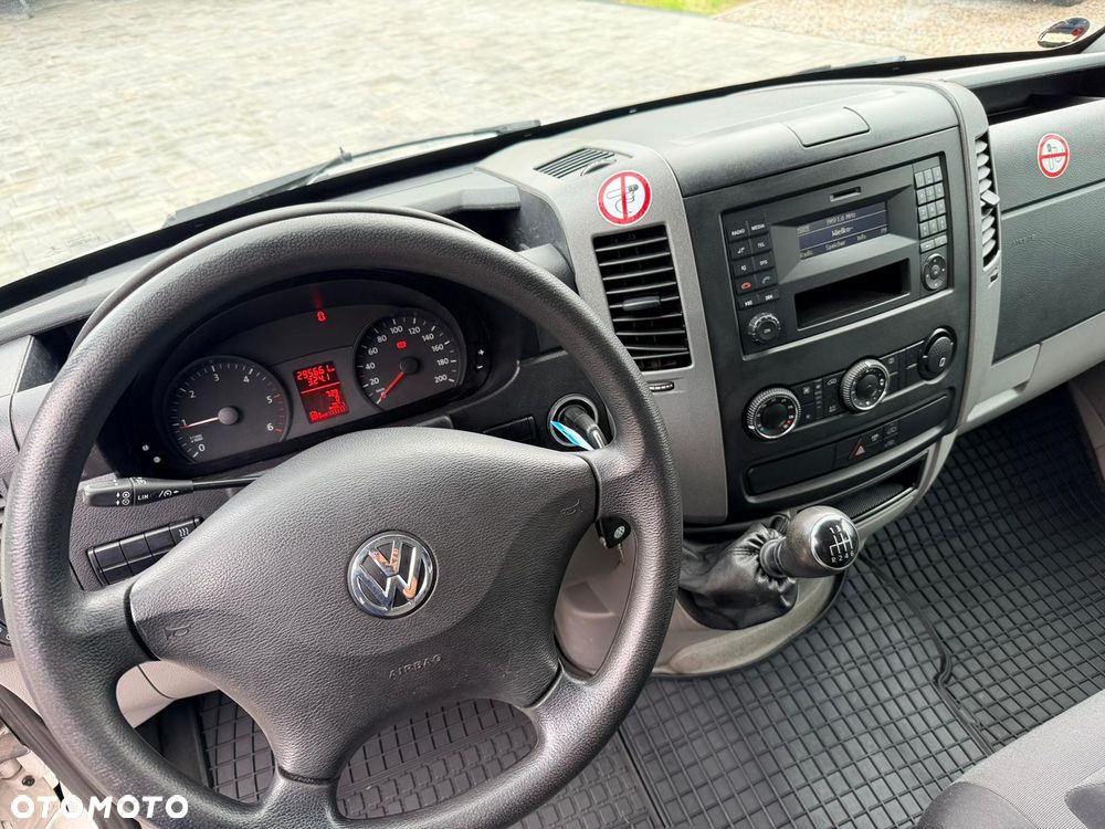 Volkswagen Crafter - 17