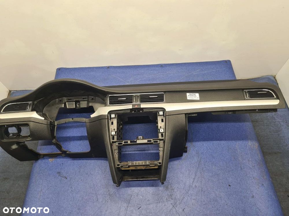 SKODA SUPERB II DESKA ROZDZIELCZA - 2