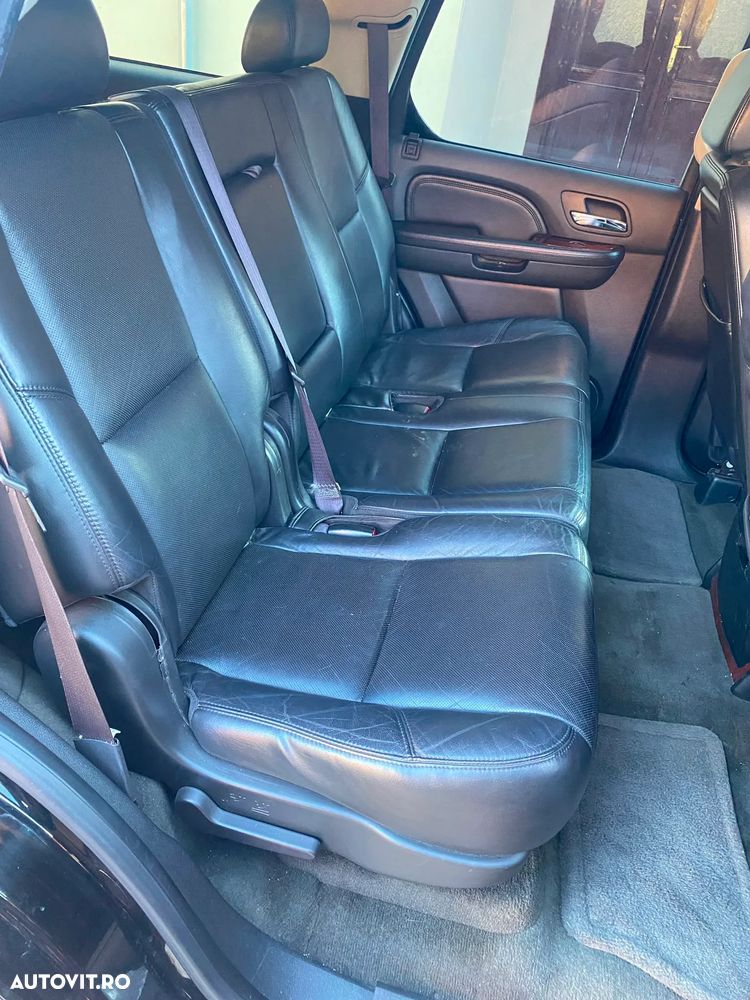 Cadillac Escalade - 7