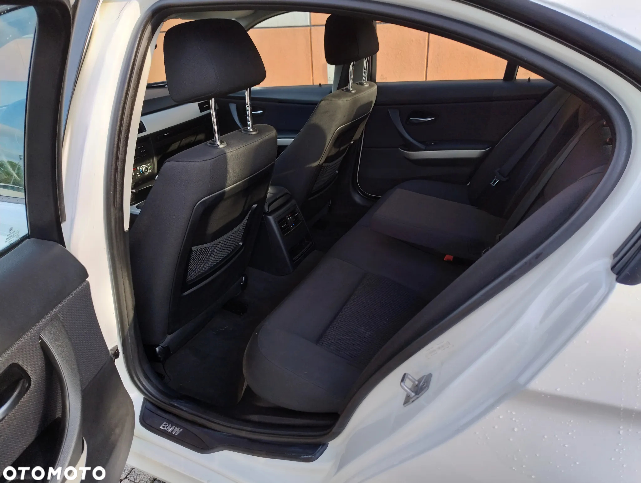 BMW Seria 3 318i - 21