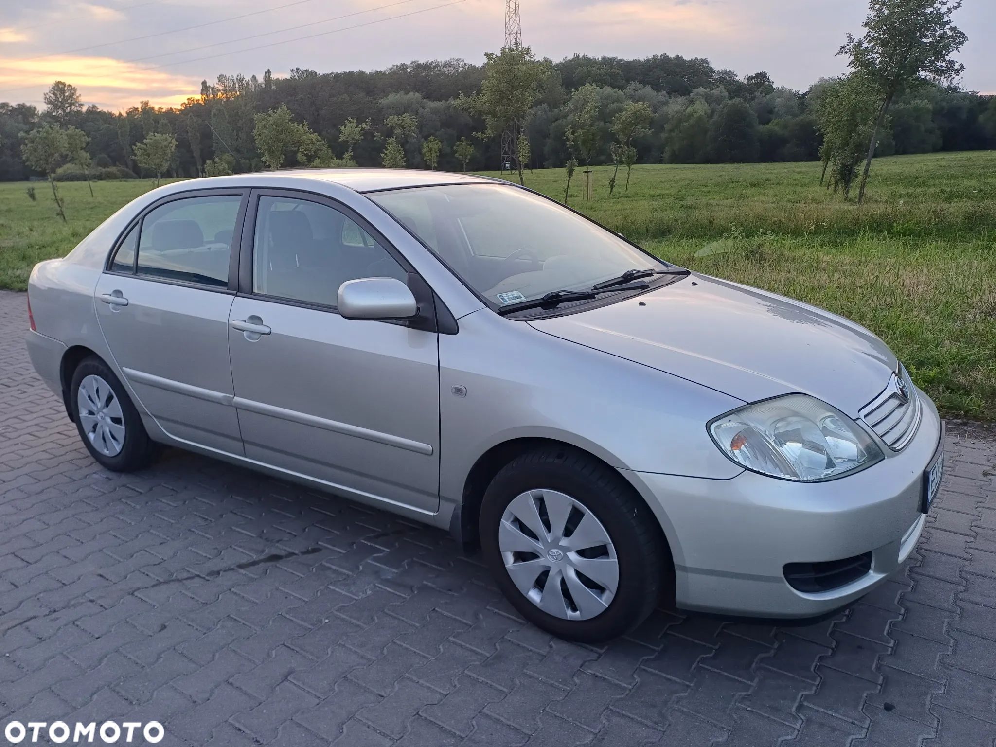 Toyota Corolla - 1