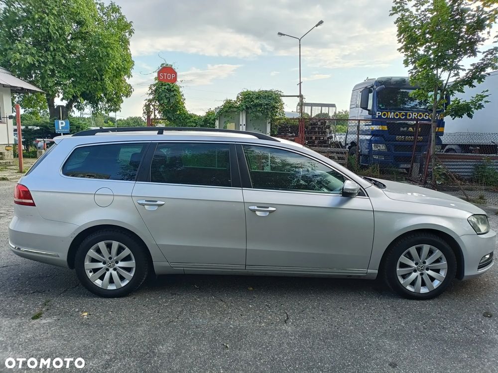Volkswagen Passat 2.0 TDI DPF Comfortline - 8