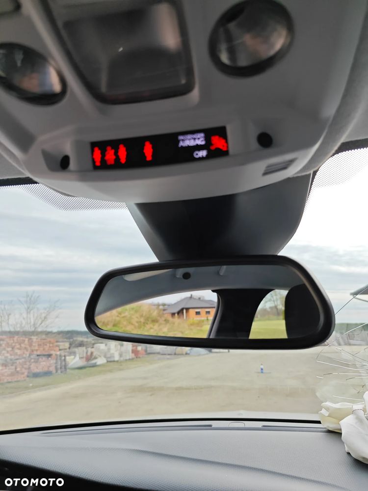 Opel Corsa 1.2 Elegance S&S - 28