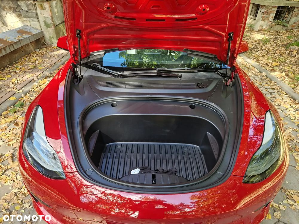 Tesla Model 3 RWD - 10