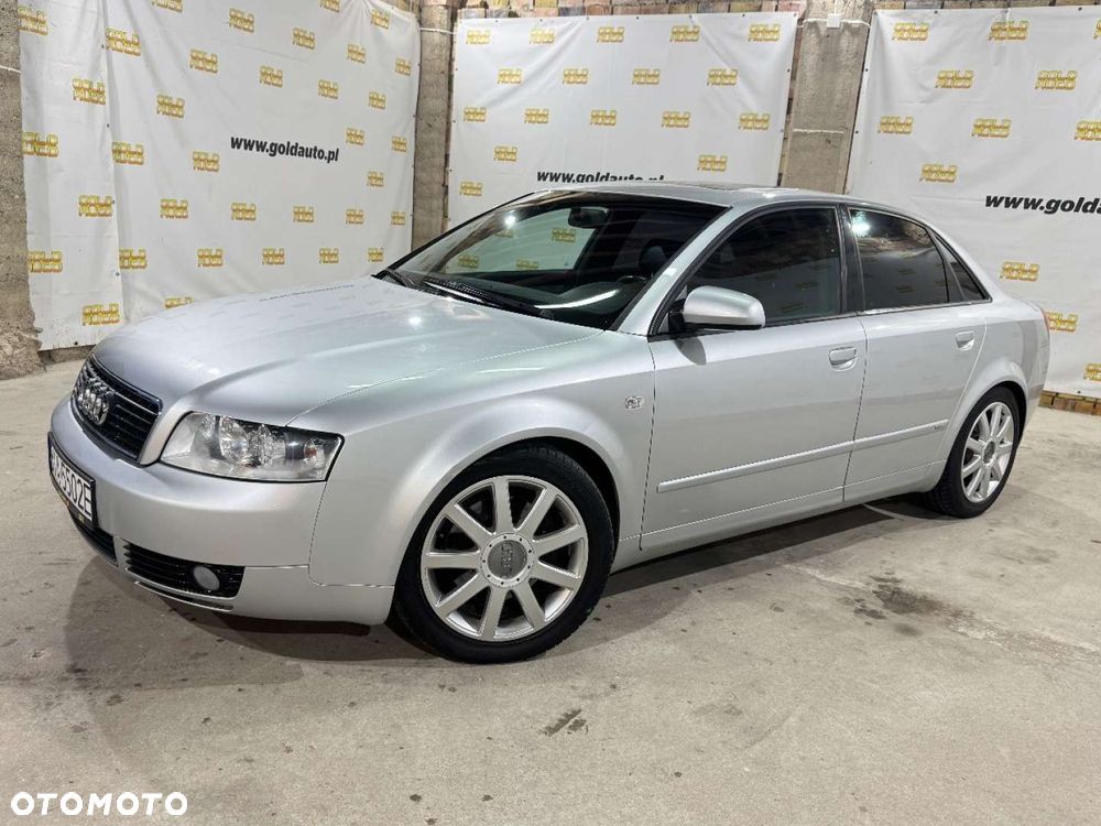 Audi A4 Limousine - 32