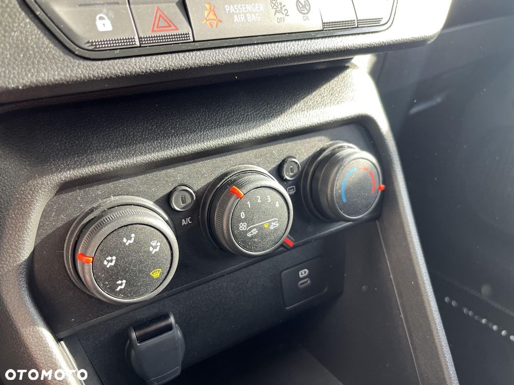 Dacia Sandero - 23