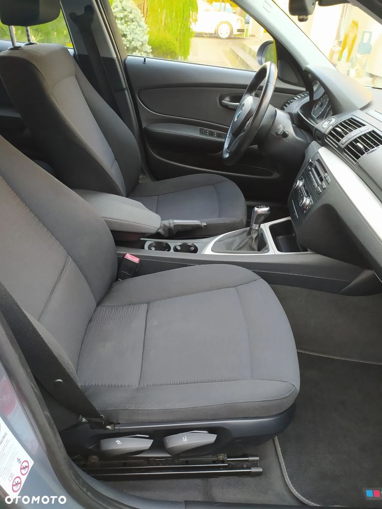 BMW Seria 1 116i Edition Sport - 31