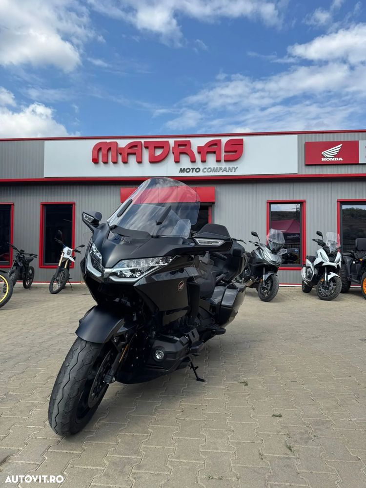 Honda Gold Wing Tour - 1
