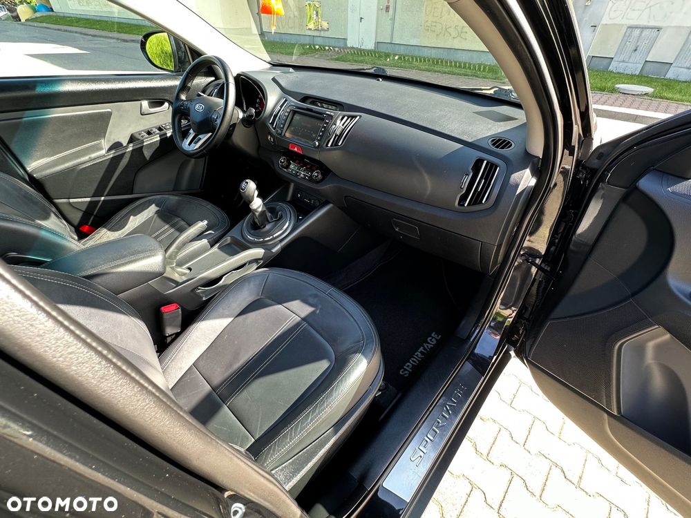 Kia Sportage 2.0 CRDI 2WD Spirit - 25