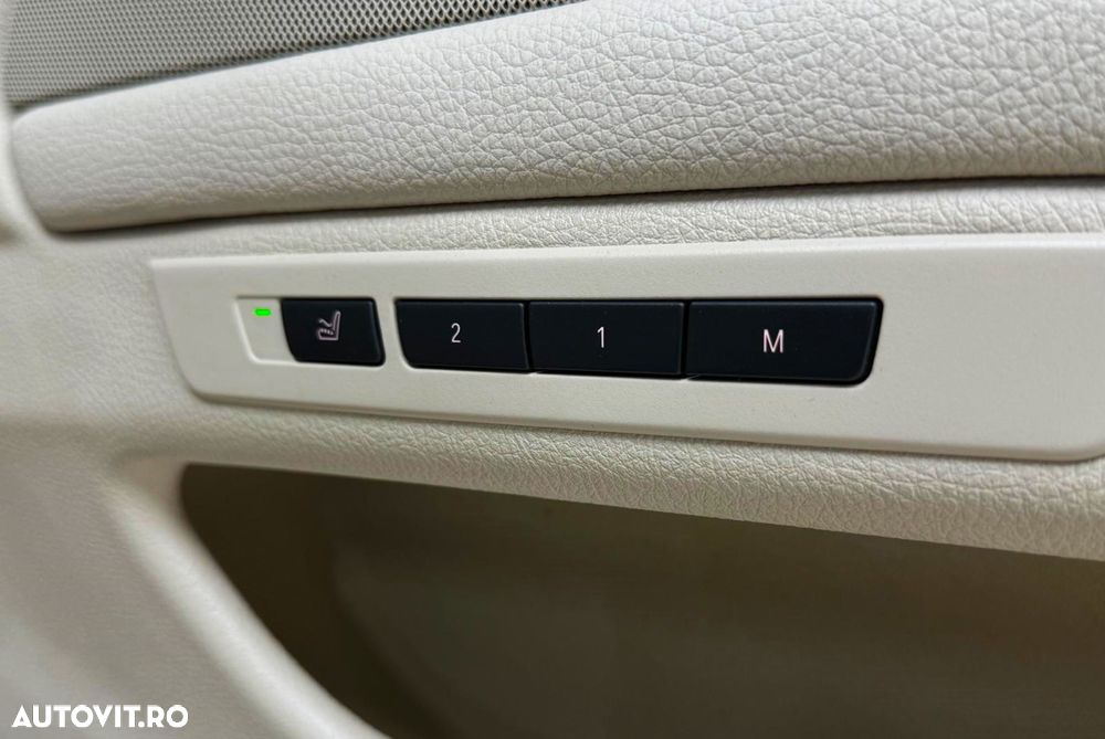 BMW Seria 5 520d Luxury Line - 22