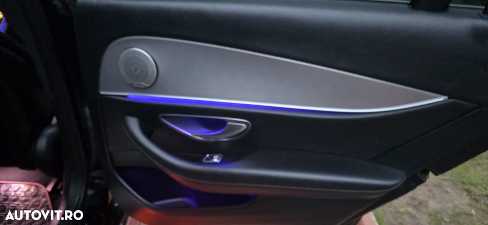 Mercedes-Benz E 220 d 9G-TRONIC AMG Line - 9