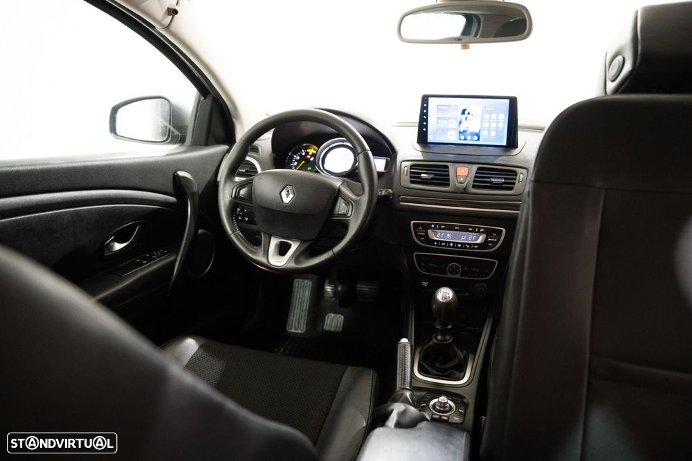 Renault Mégane 1.5 dCi Dynamique S - 4
