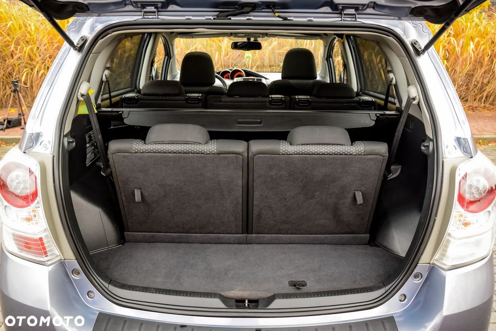 Toyota Verso 1.8 Sol 7os - 32