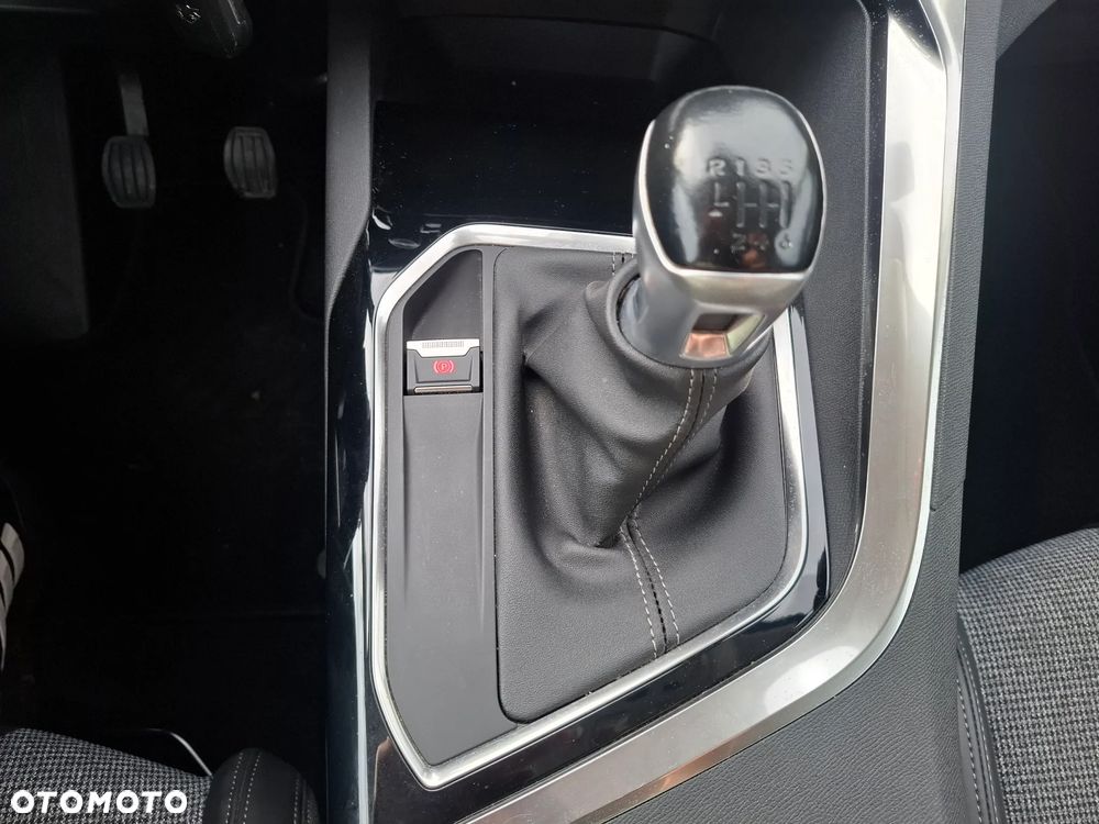 Peugeot 3008 - 22