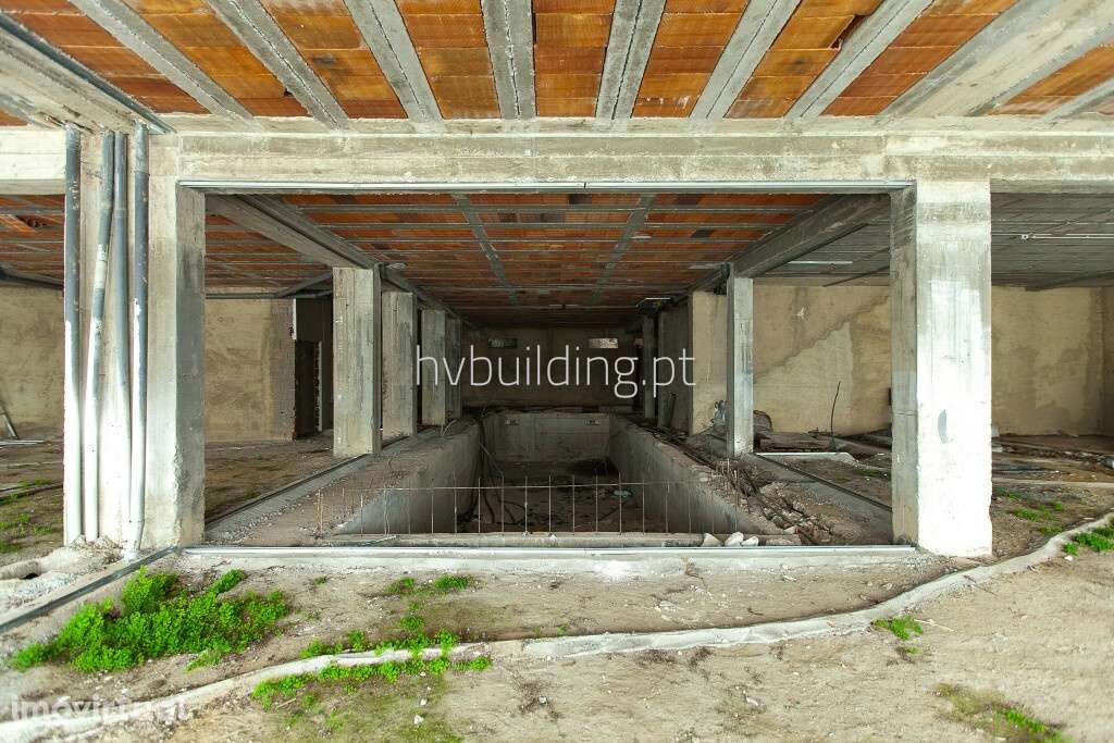 Espaço comercial (com piscina interior), em Abade Neiva, Barcelos - Grande imagem: 4/11