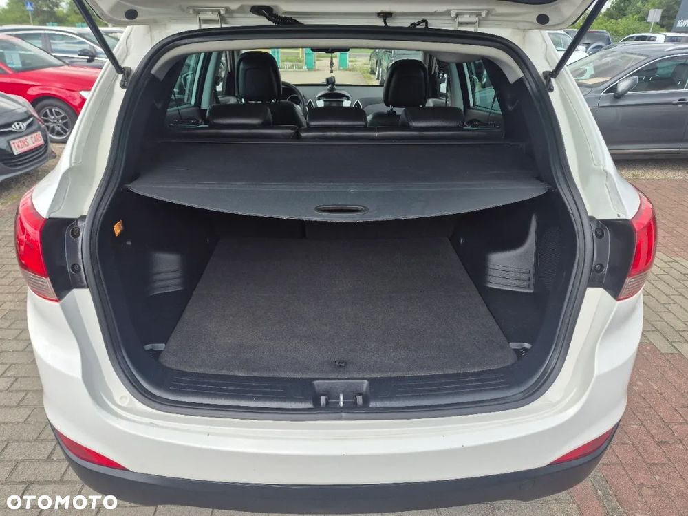 Hyundai ix35 2.0 CRDi 4WD Automatik Premium - 11