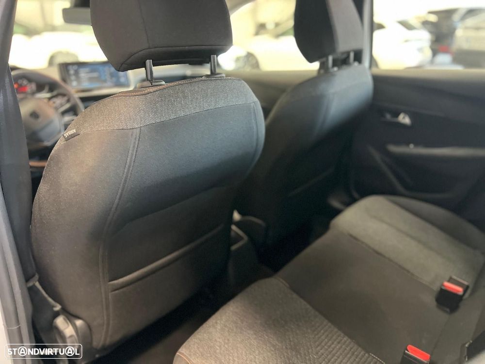 Peugeot 208 1.2 Style - 11