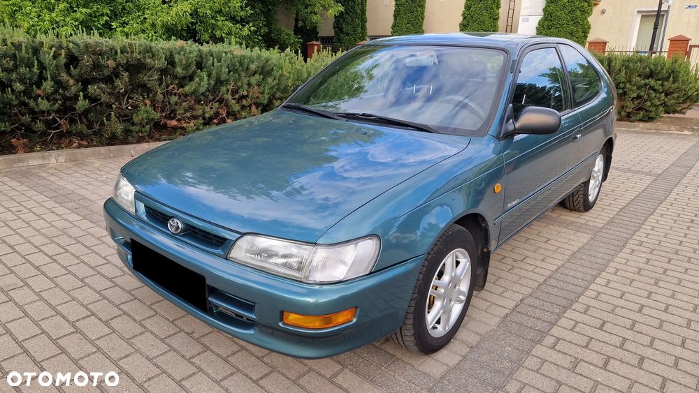 Toyota Corolla - 1
