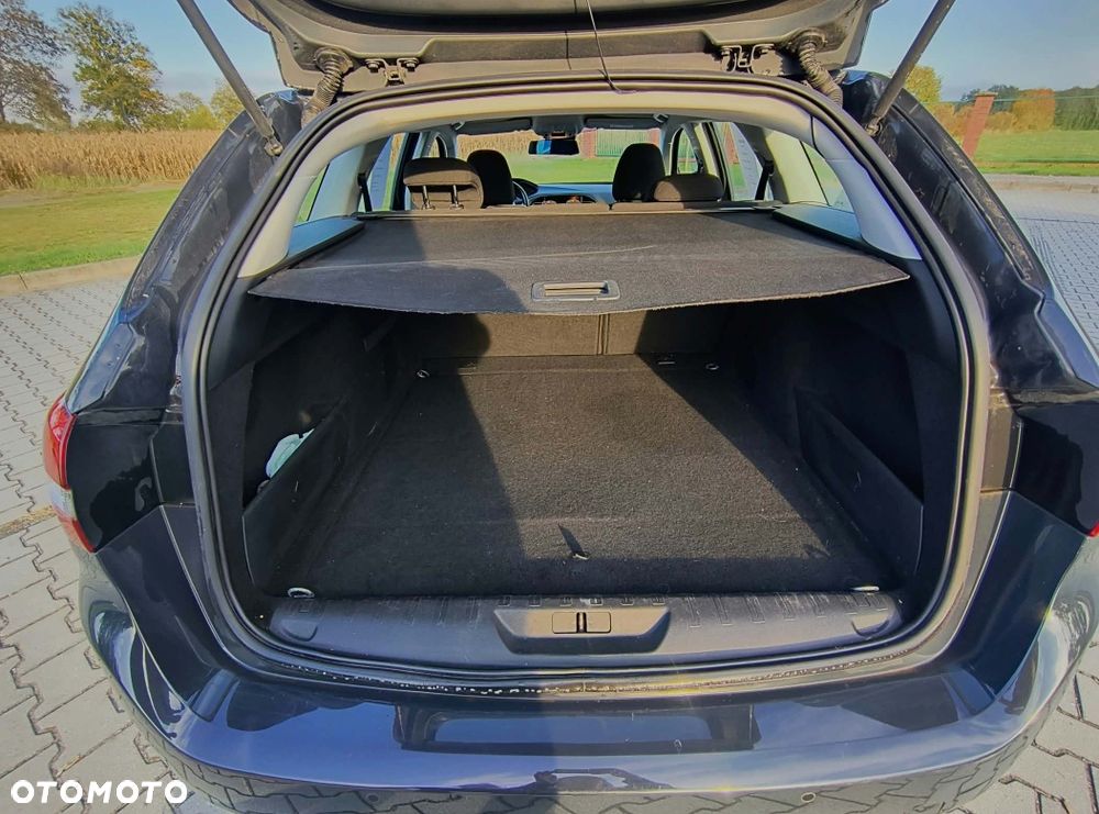 Peugeot 308 - 8