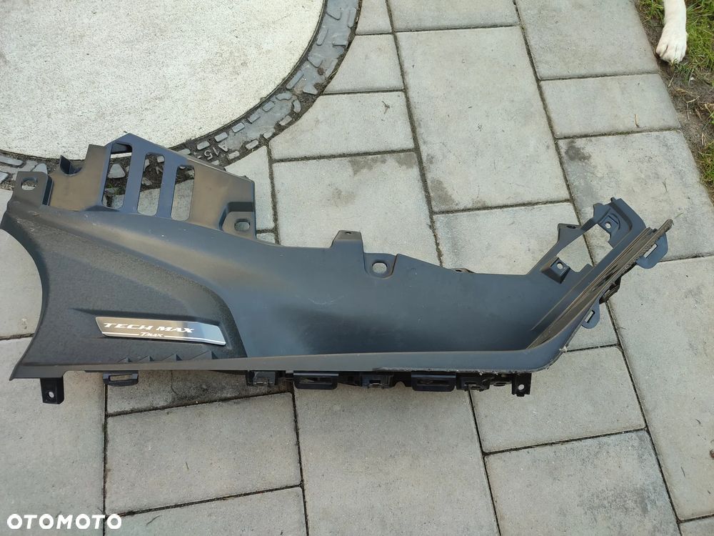 Podłoga prawa, podest Yamaha T-Max 530 - 1
