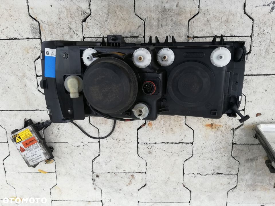 XENONY KOMPLET DAF XF 105 ORYGINAŁ - 5