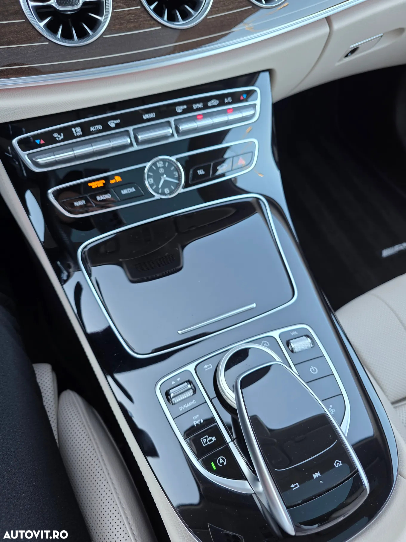 Mercedes-Benz E - 13